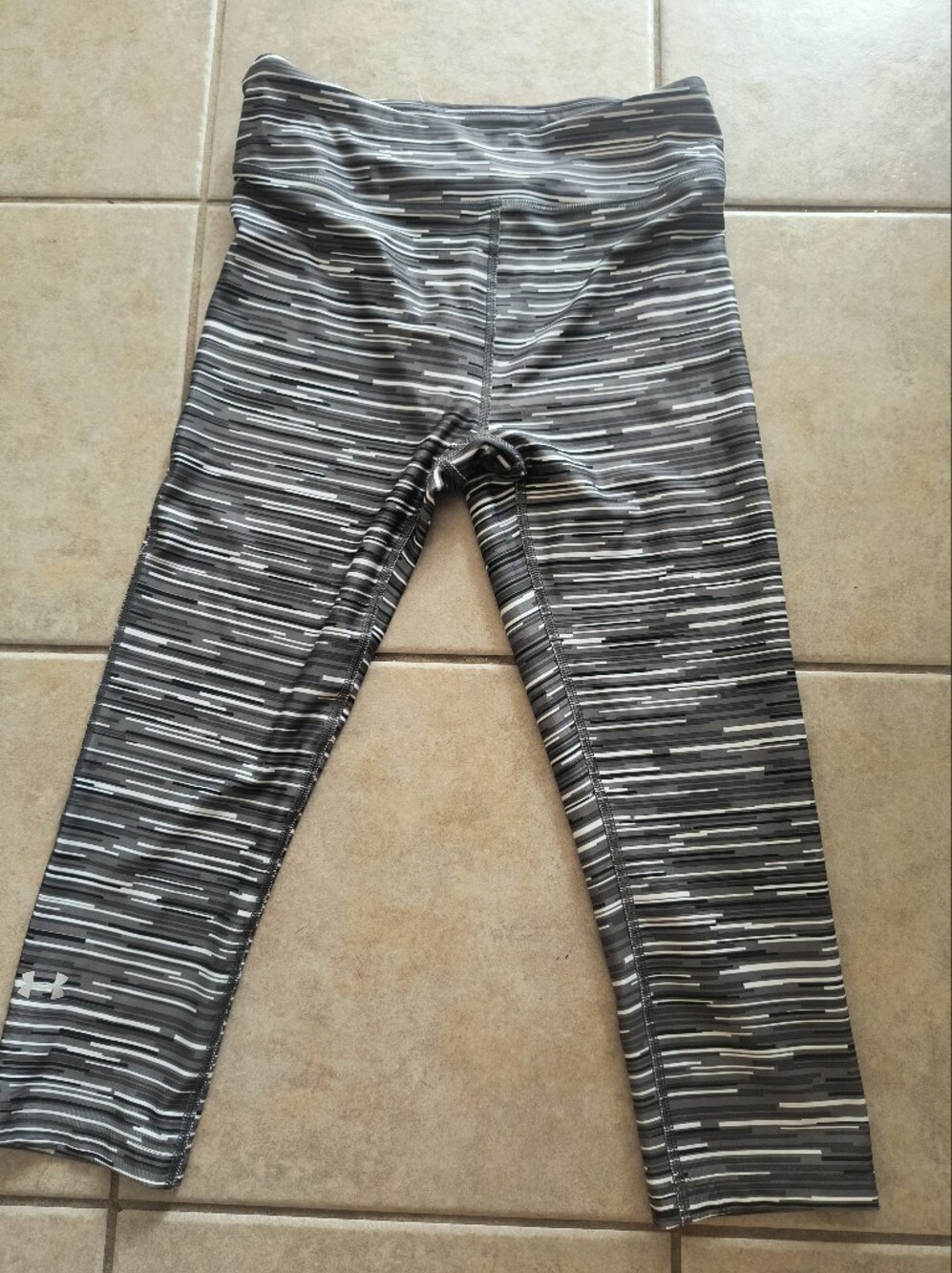 Under Armour Men's Black & Gray Striped Performance Joggers